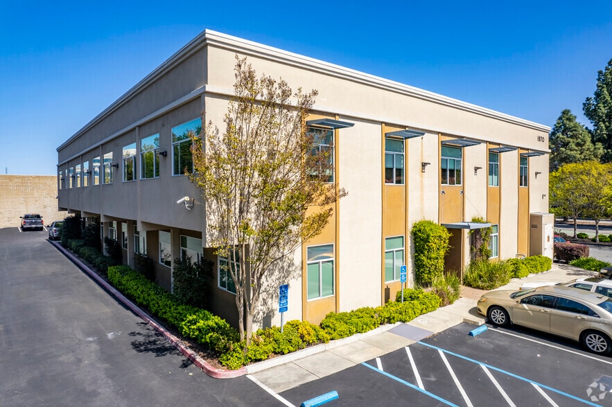 More Photos Of 1870 Olympic Blvd, Walnut Creek Office For Lease