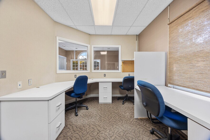 More Photos Of 61A Monroe Ave, Pittsford Office For Sale