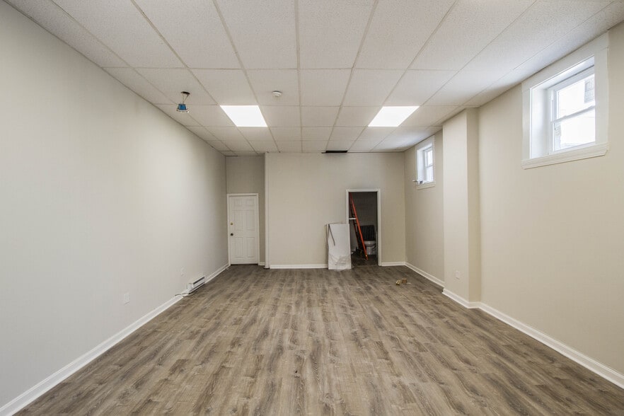 Primary Photo Of 50 Vernon St, Worcester Apartments For Lease