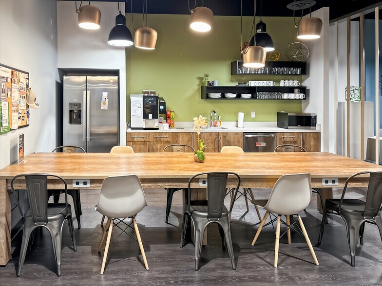 More Photos Of 64 E Broadway Rd, Tempe Coworking Space