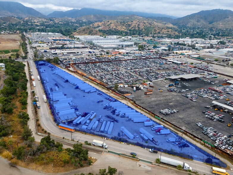 More Photos Of 11311 Pendleton St, Sun Valley Land For Lease