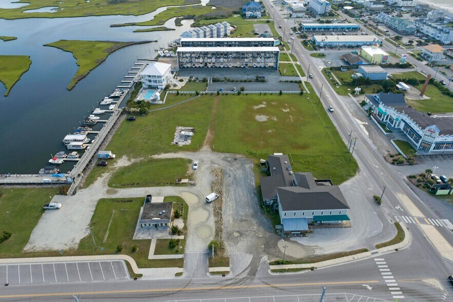More Photos Of 404 Roland Ave, Surf City Restaurant For Sale