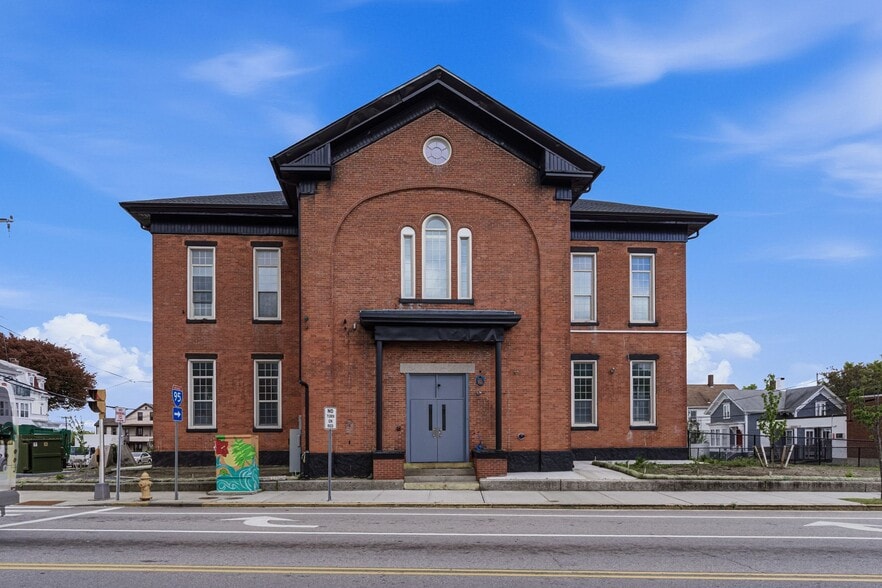 More Photos Of 387 Broad St, Central Falls Apartments For Sale