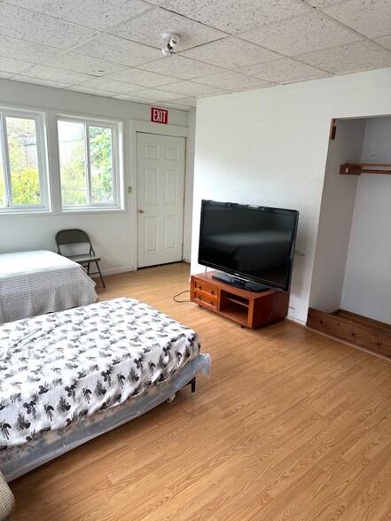 More Photos Of 1092 Mitchell Way, El Sobrante Healthcare For Sale