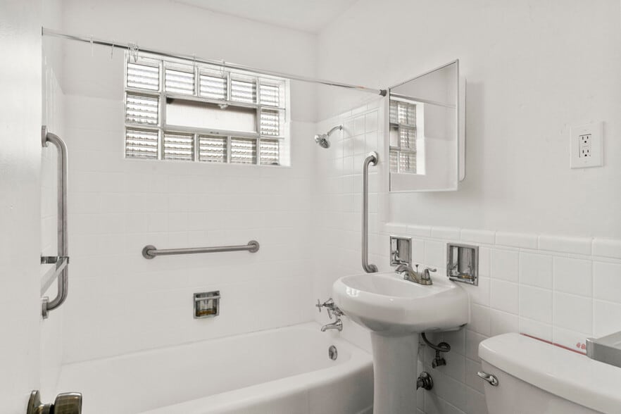 More Photos Of 1457 Kenton St, Aurora Apartments For Sale