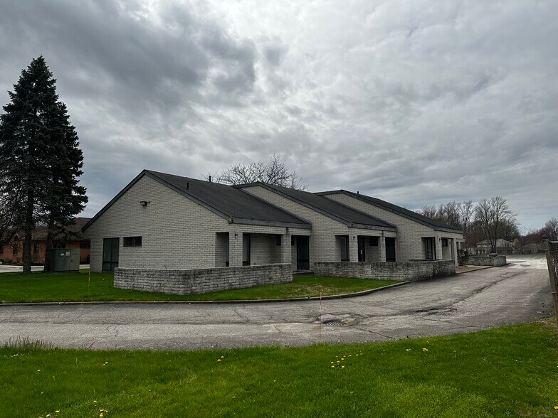 More Photos Of 4520 Oberlin Ave, Lorain Medical For Sale