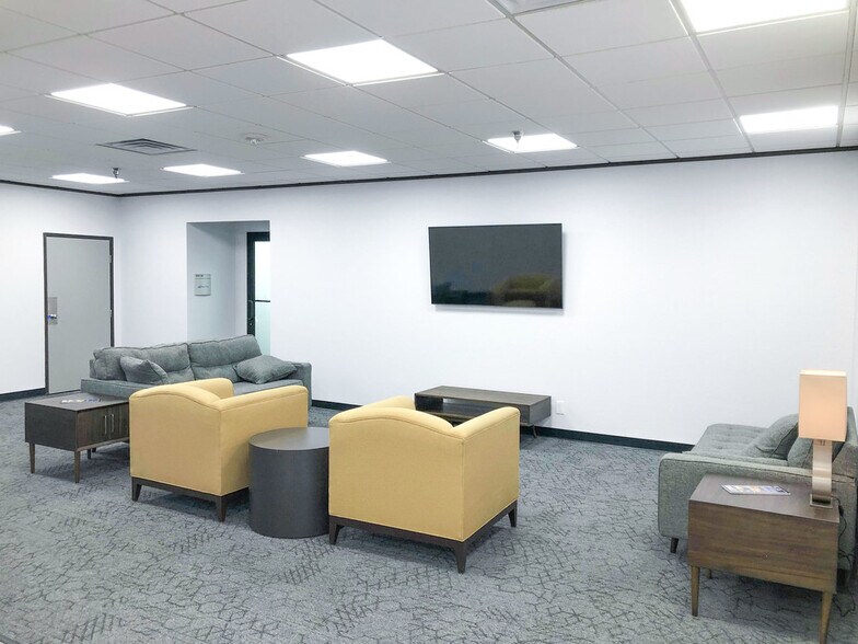 More Photos Of 108 Commercial Cir, Conroe Office Residential For Sale