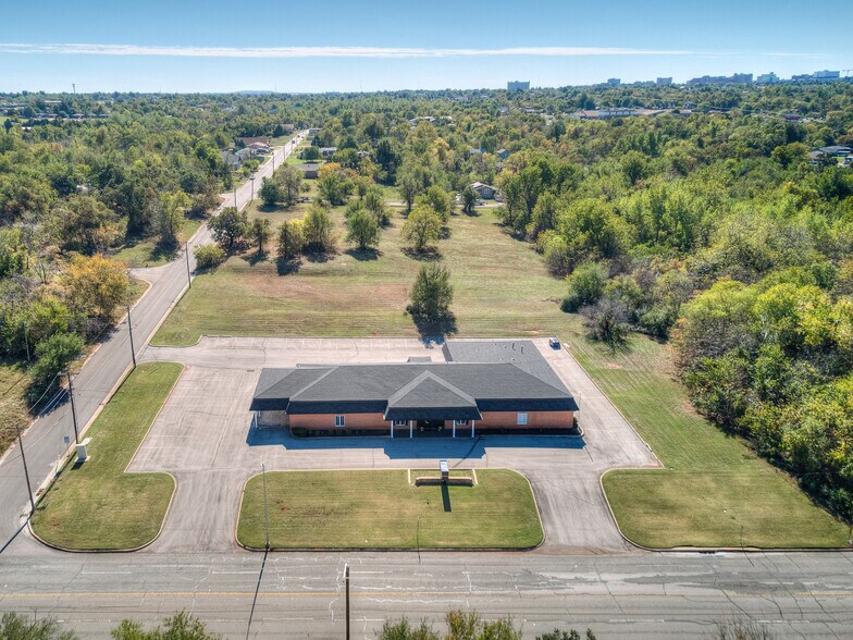 More Photos Of 1616 NE 36th St, Oklahoma City Lodge Meeting Hall For Lease