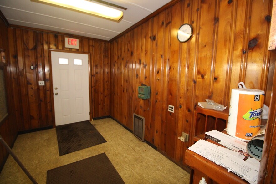 More Photos Of 27 Brooks Ave, Morrisville Service For Lease