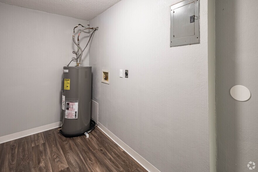 More Photos Of 965 Candlelight Blvd, Brooksville Apartments For Sale