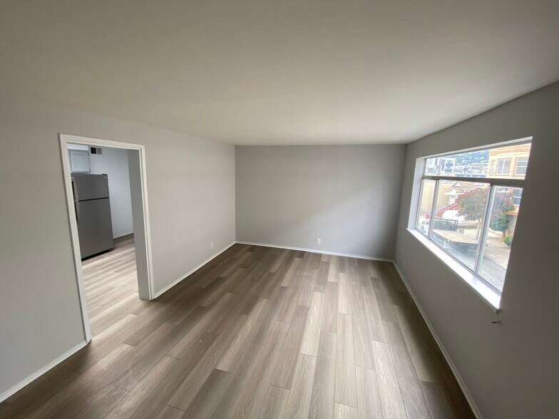 More Photos Of 5A Leo St, San Francisco Storefront Retail Residential For Lease