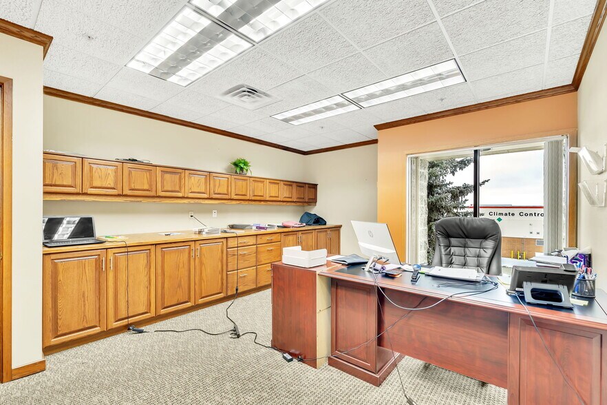 More Photos Of 2170-2180 Victor Pl, Colorado Springs Warehouse For Sale