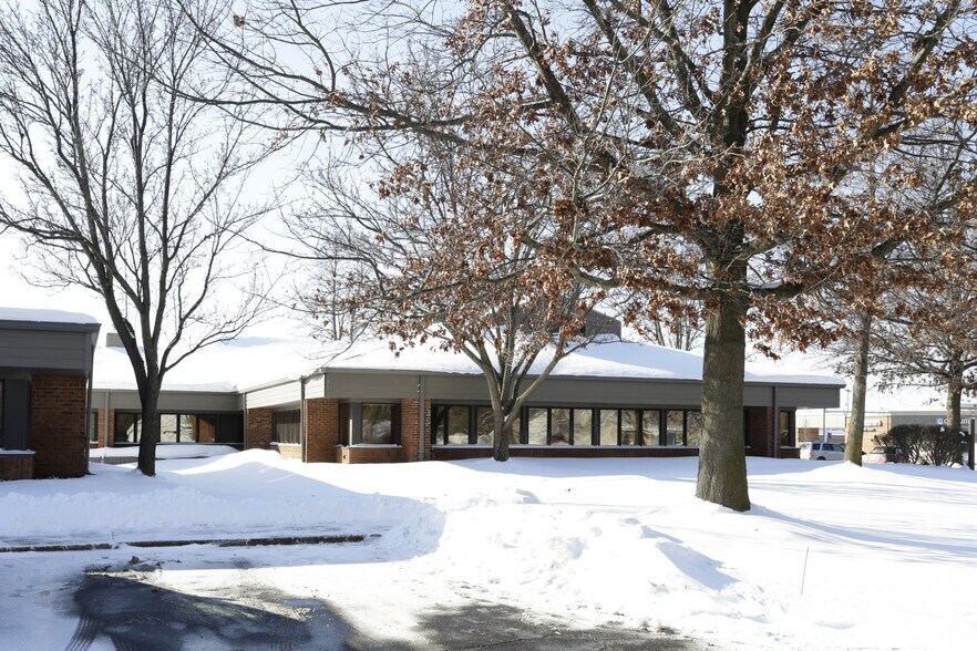 More Photos Of 4330 44th St SW, Grandville Medical For Sale