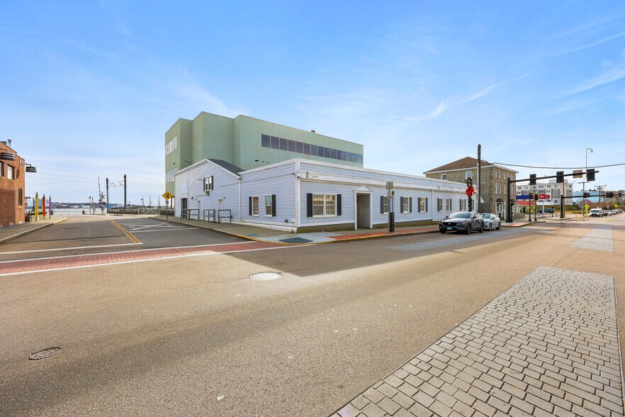 More Photos Of , New London Office For Sale