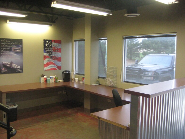 More Photos Of 15334 E Hinsdale Cir, Centennial Light Manufacturing For Lease