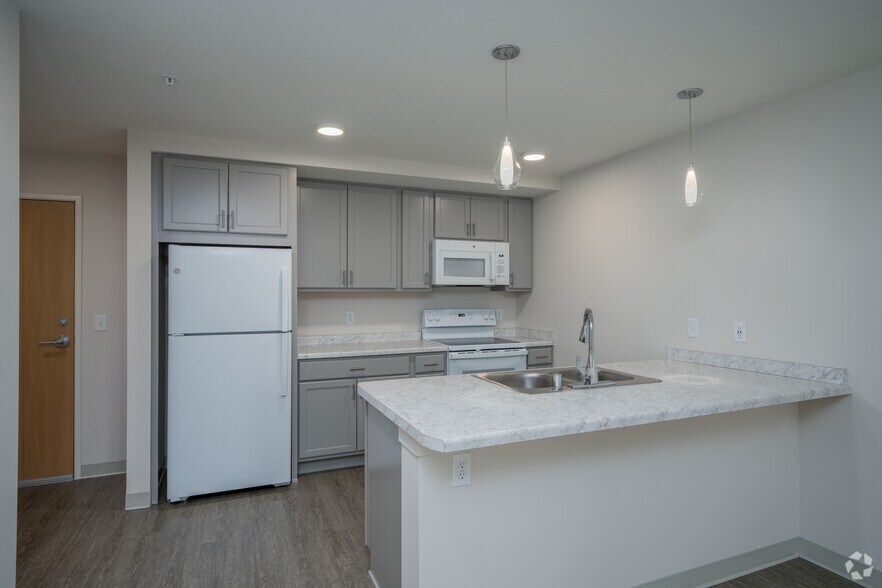 More Photos Of 1835 University Ave W, Saint Paul Apartments For Lease