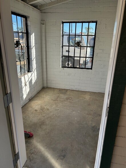 More Photos Of 4253 N Sierra Way, San Bernardino Office For Sale