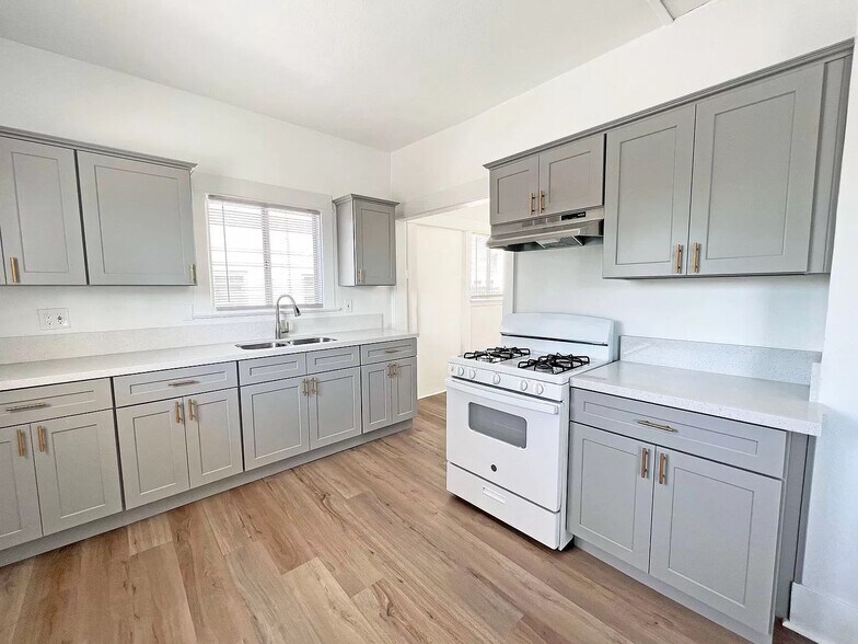 More Photos Of 801 Atlantic Ave, Long Beach Apartments For Sale