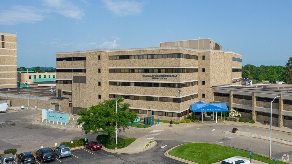 Primary Photo Of 1535 Gull Rd, Kalamazoo Medical For Lease