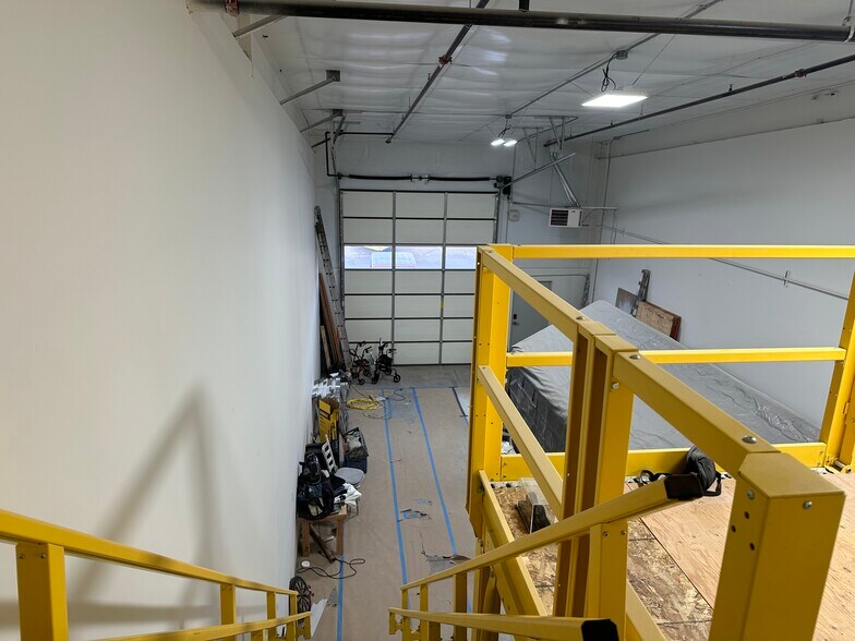 More Photos Of 2799 E Bakerview Rd, Bellingham Light Distribution For Lease