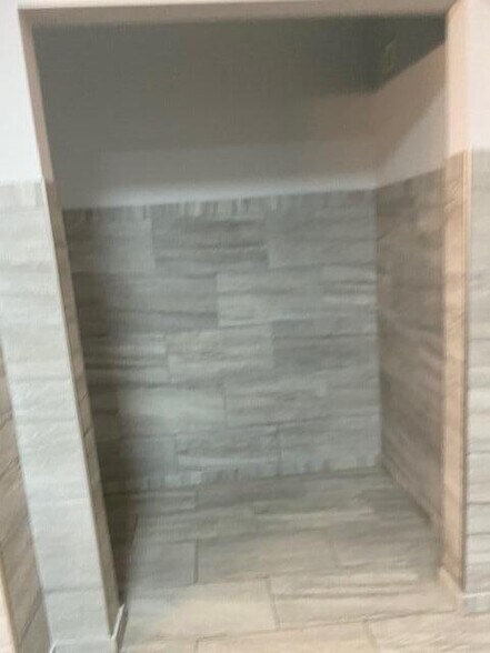 More Photos Of 268 Odlin Rd, Bangor Freestanding For Sale