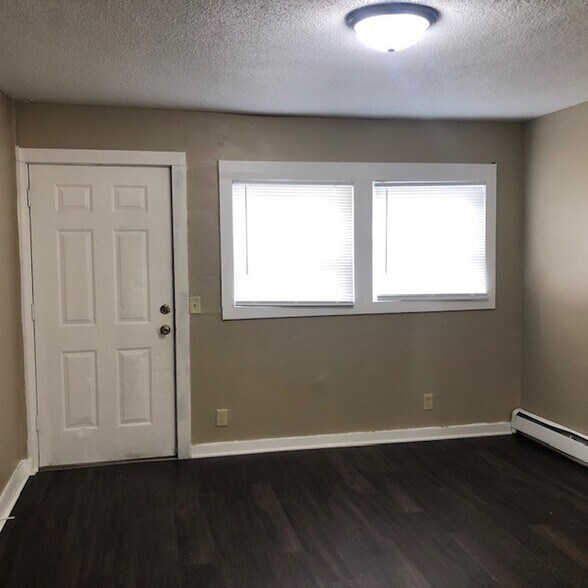 More Photos Of 953 Desoto St, Saint Paul Apartments For Sale