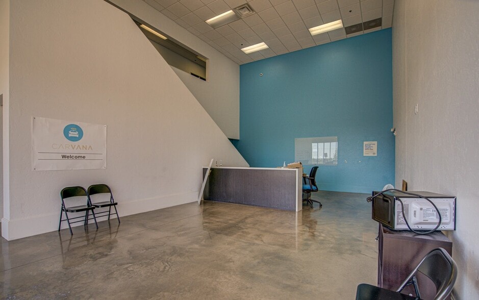 More Photos Of 4701 United Dr, Oklahoma City Warehouse For Lease