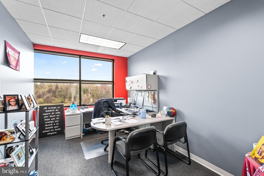 More Photos Of 9161 Liberia Ave, Manassas Medical For Sale