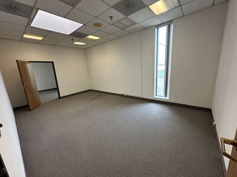 More Photos Of 17-10 River Rd, Fair Lawn Office For Sale