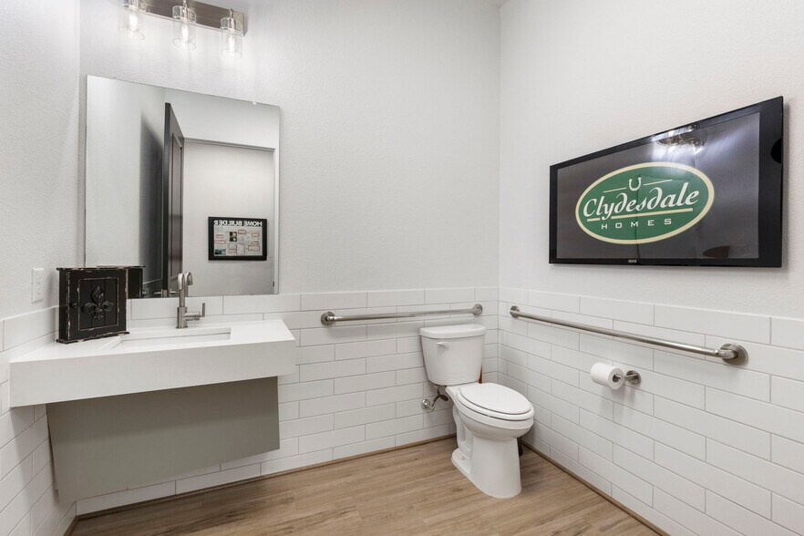 More Photos Of 15030 N. Eldridge Pky, Cypress Office For Lease