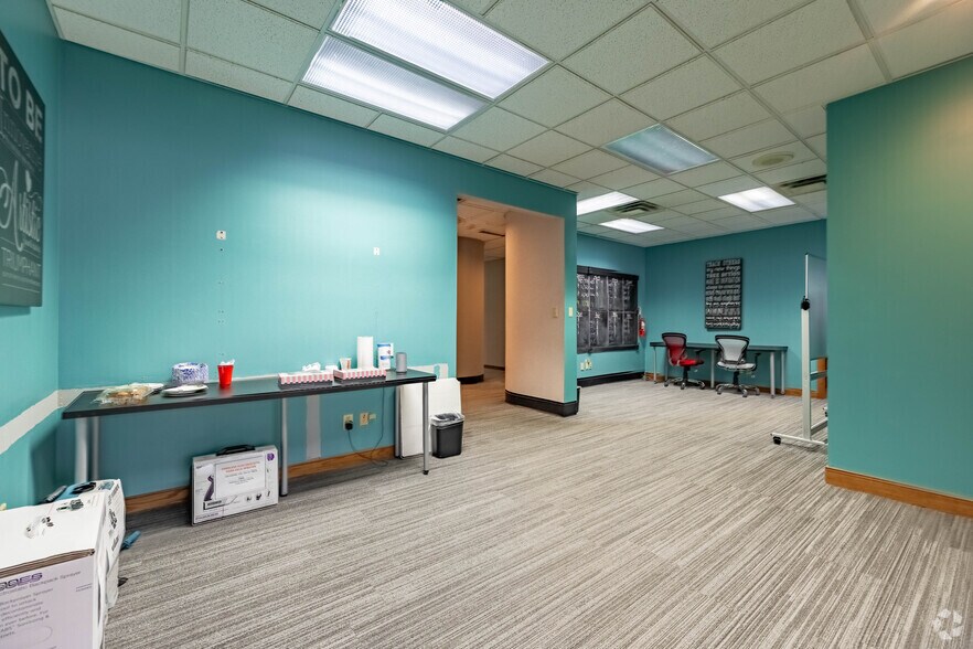 More Photos Of 3800 Red Bank Rd, Cincinnati Office For Sale