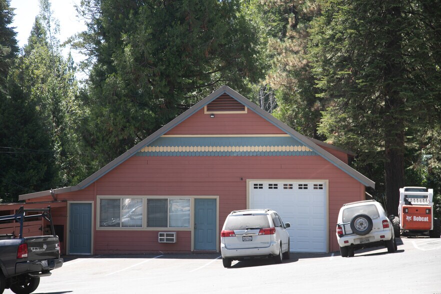 More Photos Of 31880 State Highway 108, Strawberry Hotel For Sale