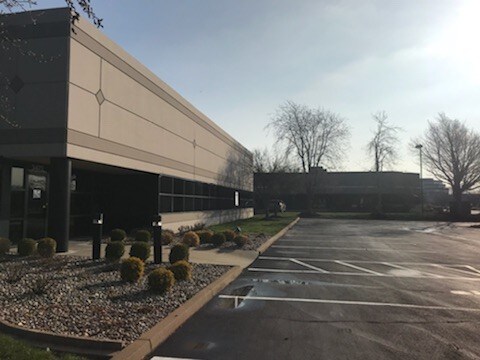 More Photos Of 3473 Rider Trail S, Earth City Office For Lease