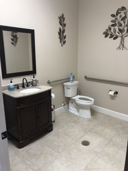 More Photos Of 150 Pine Forest Dr, Shenandoah Unknown For Lease