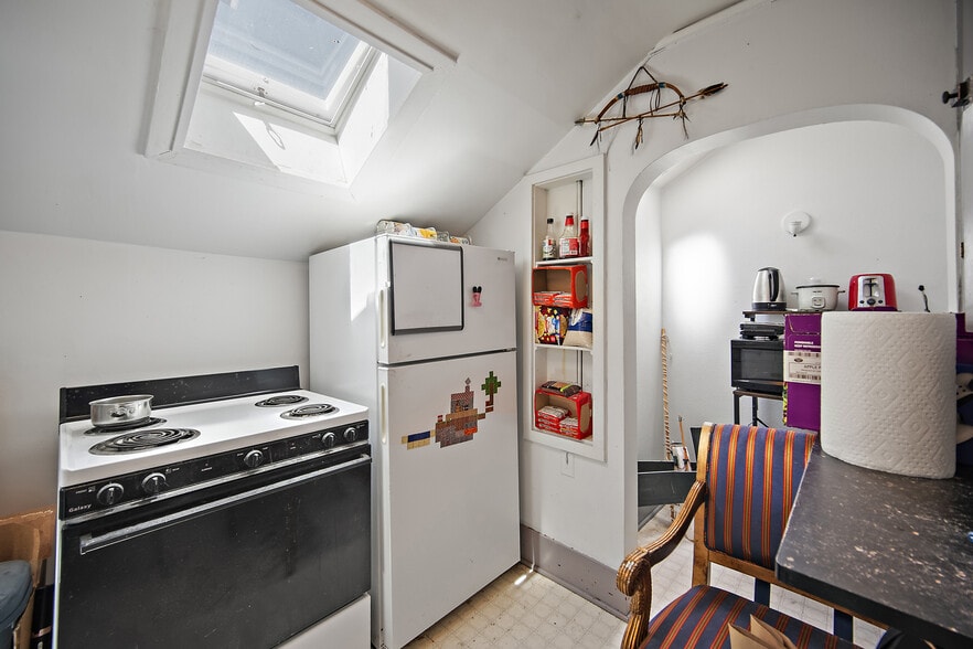 More Photos Of 33 W Willamette Ave, Colorado Springs Multifamily For Sale