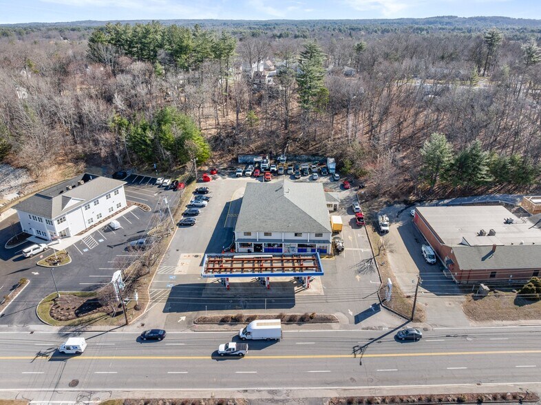 More Photos Of 134 N Broadway, Salem Service Station For Sale