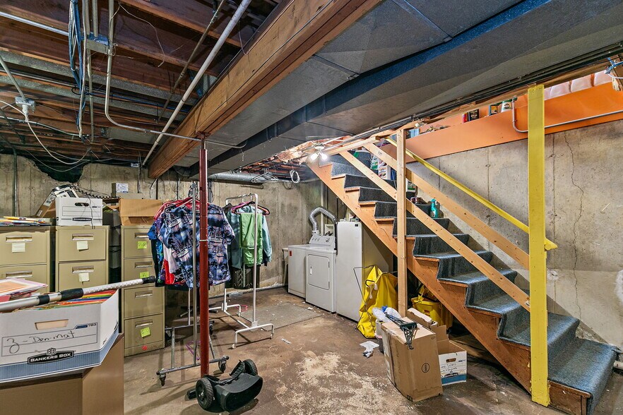 More Photos Of 712 W Main St, West Dundee Medical For Sale