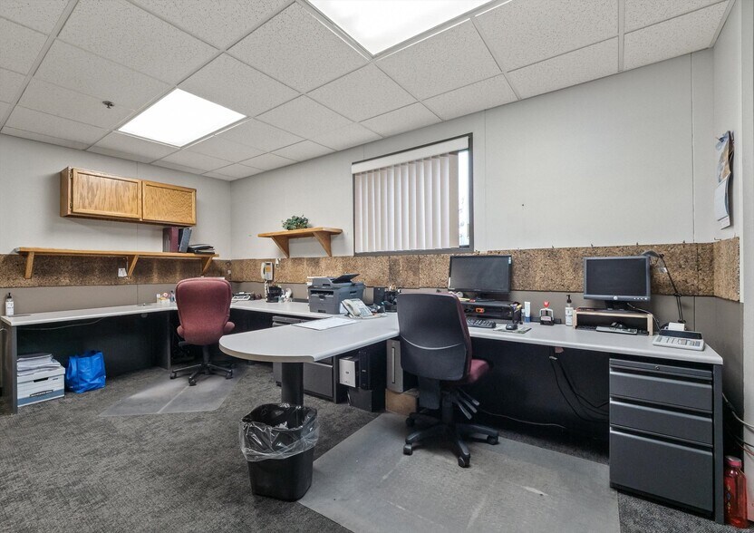 More Photos Of 69150 Skinner Dr, Richmond Warehouse For Sale