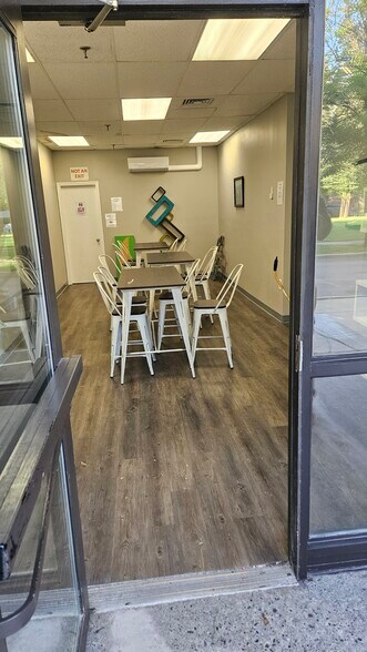 More Photos Of 21 Harbor Point Blvd, Dorchester Storefront Retail Residential For Lease