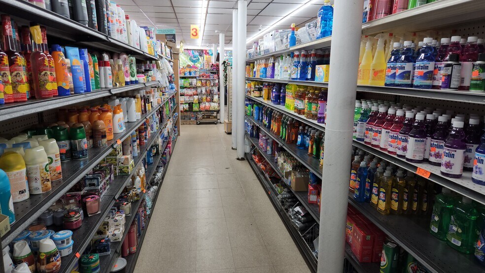 More Photos Of 827 E Baltimore Ave, East Lansdowne Convenience Store For Sale