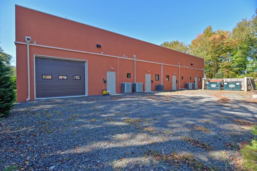 More Photos Of 1709 State Route 35, Oakhurst Freestanding For Lease