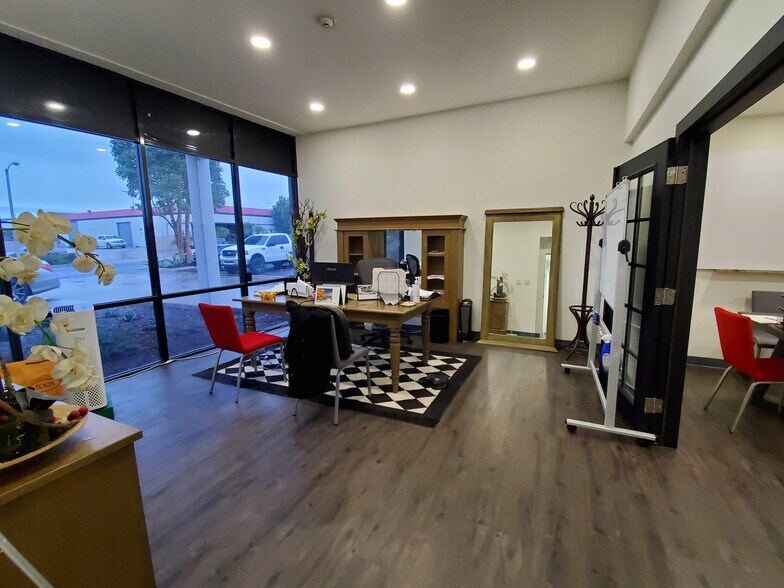 More Photos Of 520 Jamie Ave, La Habra Warehouse For Lease