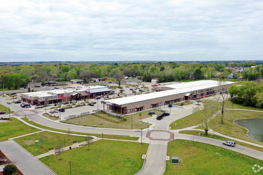 More Photos Of 75 Miranda Lambert Way, Lindale Unknown For Lease