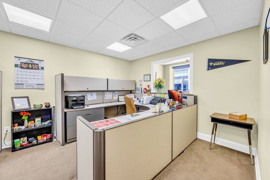 More Photos Of 24 Hartwell St, Royston Office For Sale