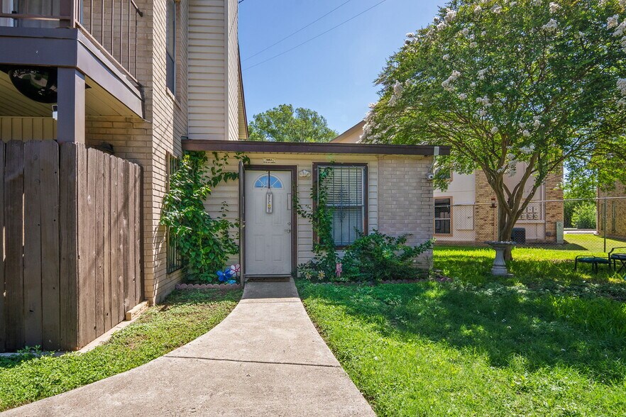 More Photos Of 4243 Family Tree, San Antonio Apartments For Sale