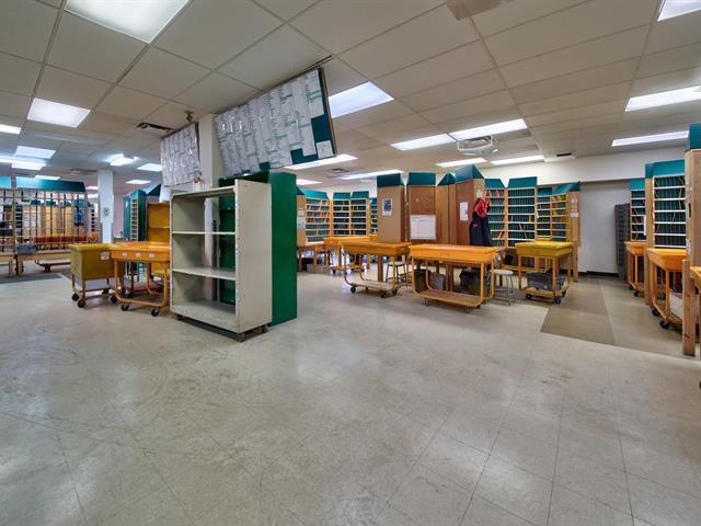More Photos Of 461 Boul Saint-Joseph, Sainte-julie Office For Sale