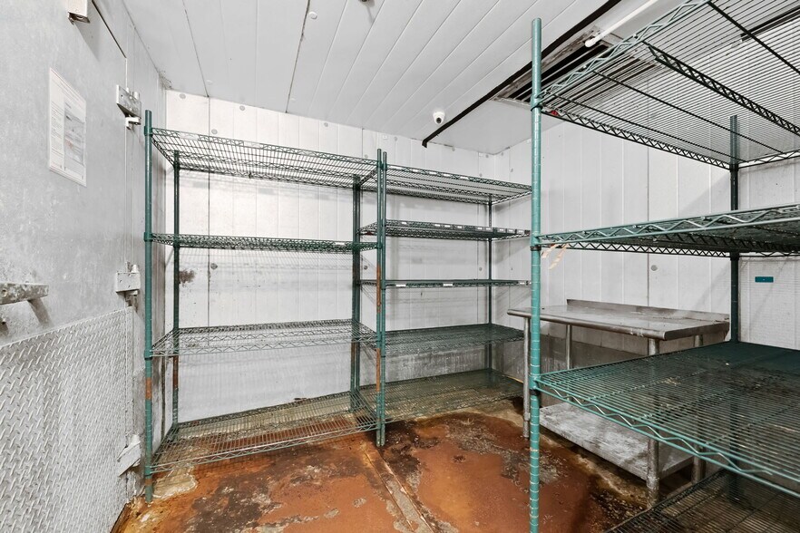 More Photos Of 1103-1111 E Las Olas Blvd, Fort Lauderdale Freestanding For Lease