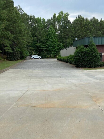 More Photos Of 3701 New McEver Rd, Acworth Warehouse For Lease