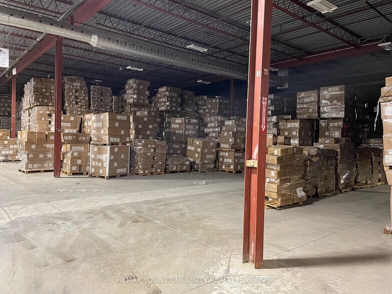 More Photos Of 11 Bodine Dr, Brantford Warehouse For Lease