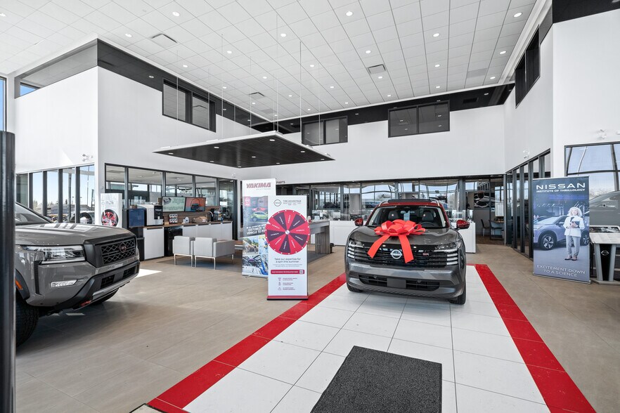 More Photos Of 2202 50 Av, Lloydminster Auto Dealership For Sale